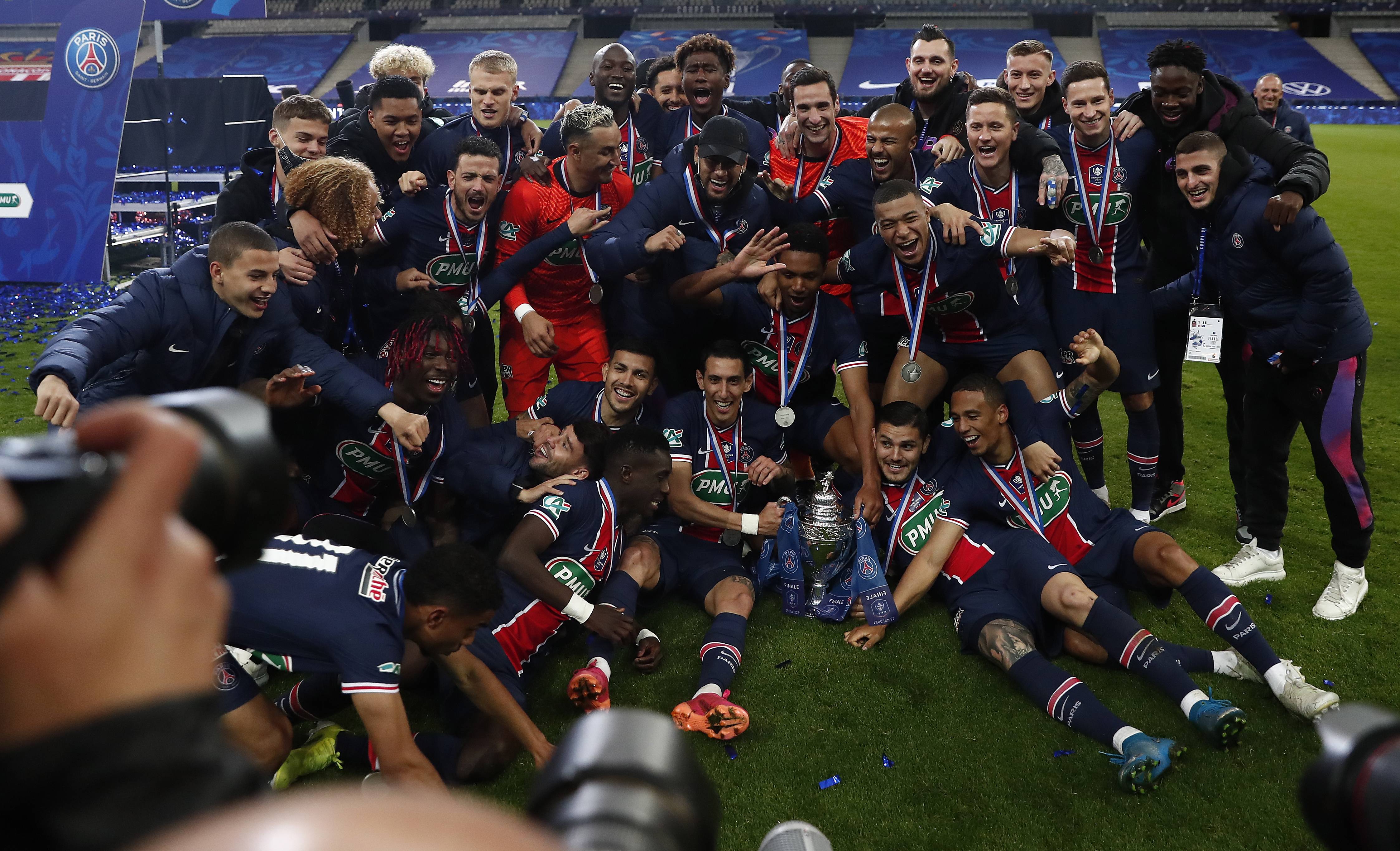 包含巴黎圣日耳曼中场发挥出色,助球队取胜的词条 包含巴黎圣日耳曼中场发挥出色,助球队取胜的词条