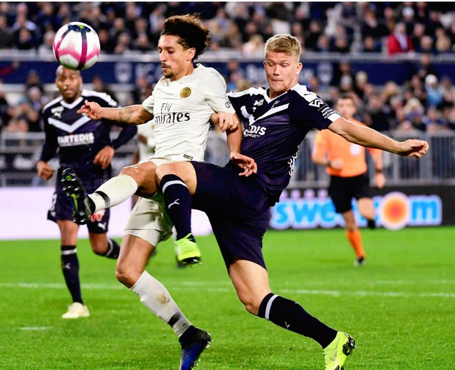 包含南特队稳操胜券，法甲排名傲然居首的词条