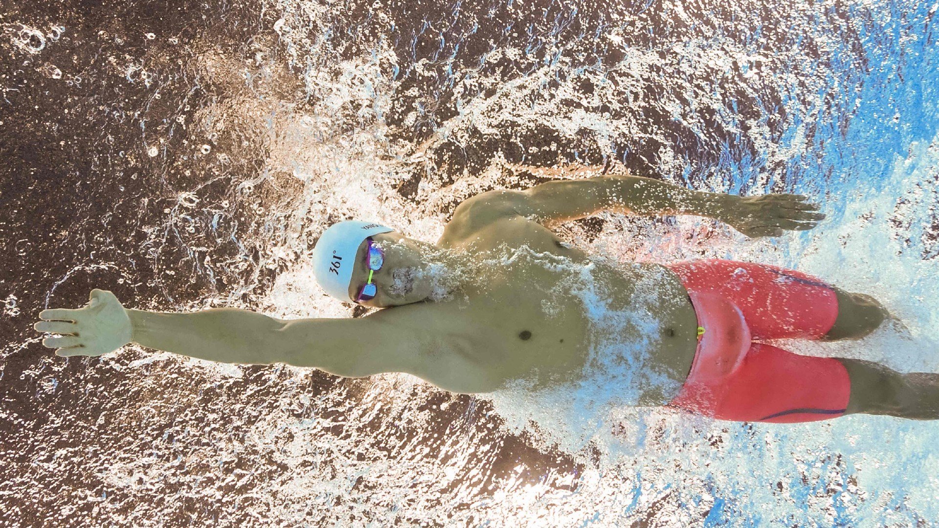 克莱·汤普森，当三分雨淹没鹈鹕，公牛见证历史级投射艺术